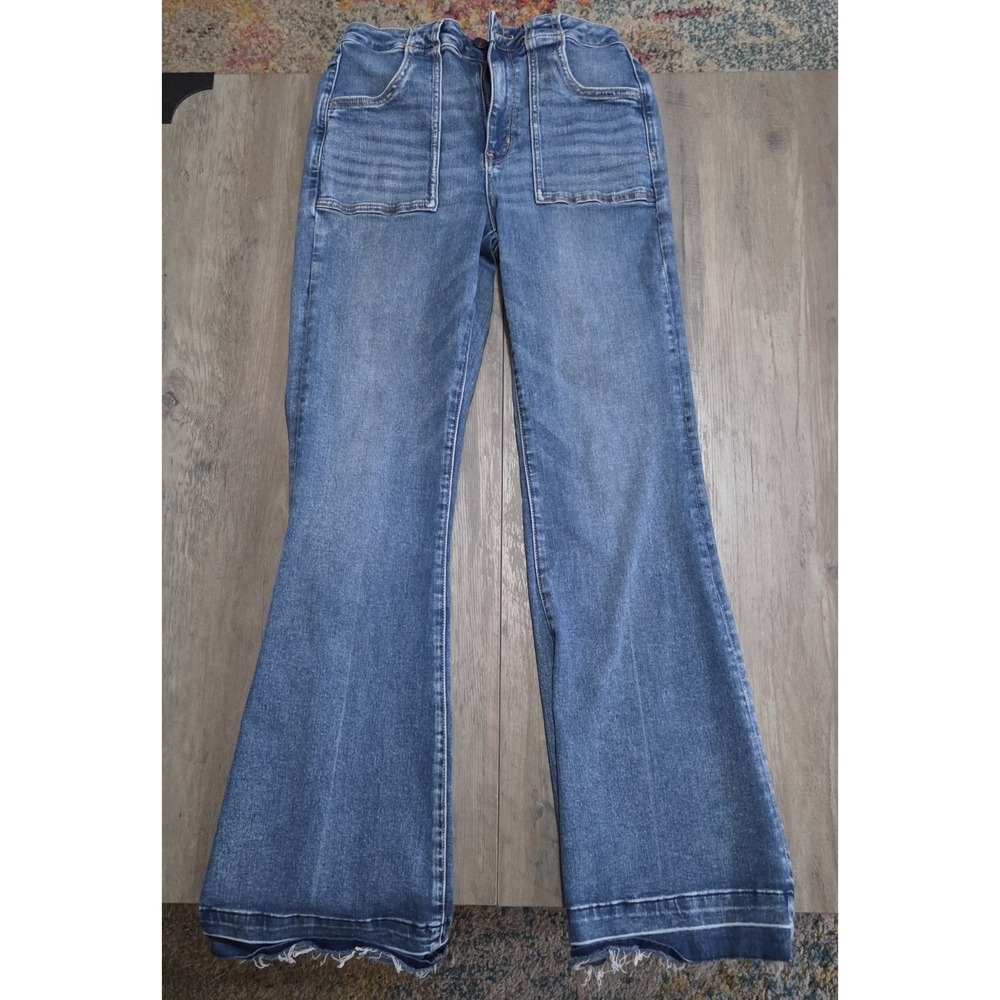 American Eagle Super High Rise Flare Jeans Women 8 Next Level Stretch Blue Denim